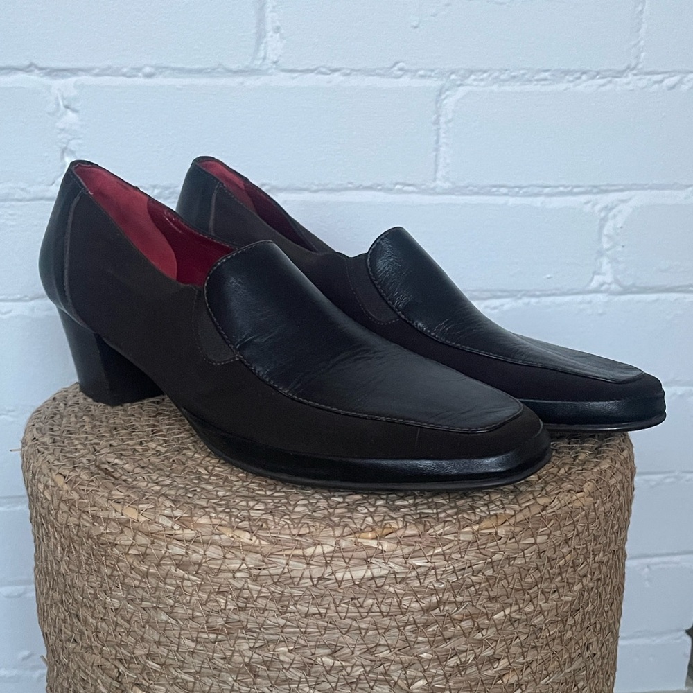 Handcrafted in Italy designer Amalfi by Rangoni Dark Brown Lucky Loafer Pump